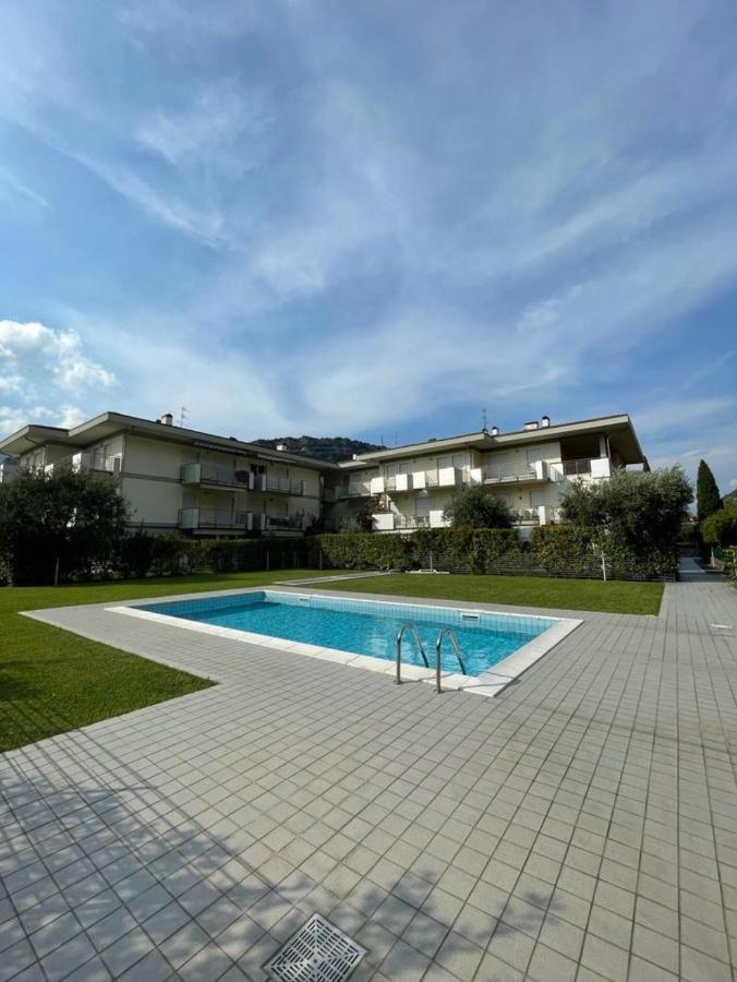 Garden & Pool Perugini Apartment Torbole Sul Garda Exterior photo
